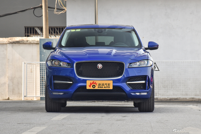 2018款捷豹F-PACE改款2.0T自动四驱R-SPORT运动版 
