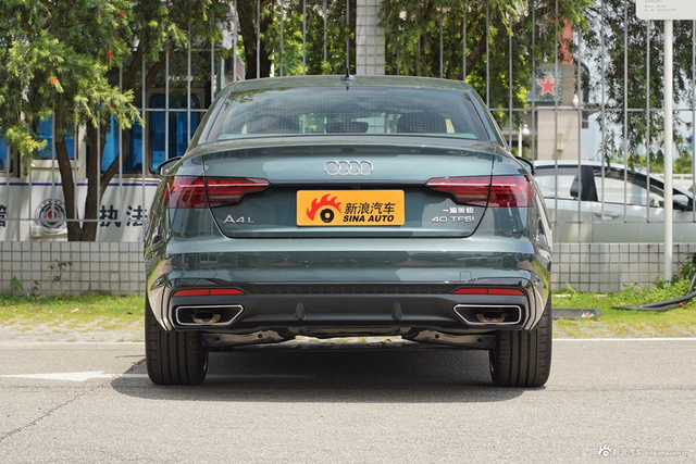 2025款奥迪A4L 200万辆悦享版 40 TFSI 豪华动感型