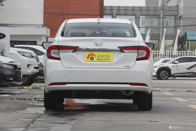 2019款凌派1.0T自动豪华版180Turbo