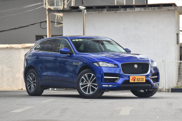 2018款捷豹F-PACE改款2.0T自动四驱R-SPORT运动版 