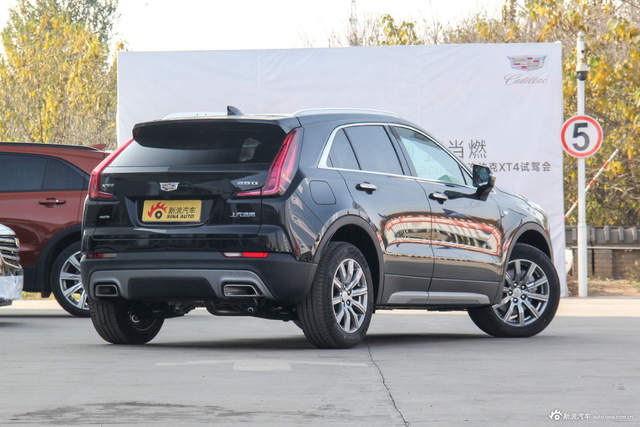 2018款XT4 2.0T自动四驱领先型28T