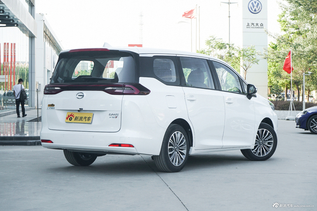 2019款传祺GM61.5T自动尊享版6座270T