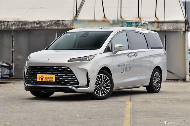 2025款别克GL8插混 陆尚 尊享版 7座