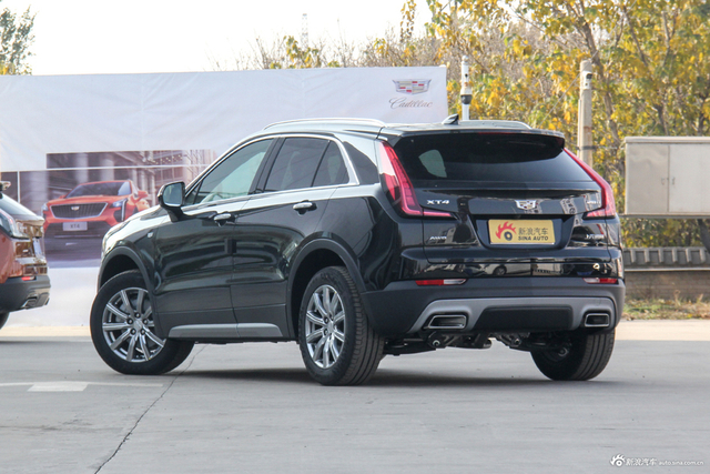 2018款XT4 2.0T自动四驱领先型28T