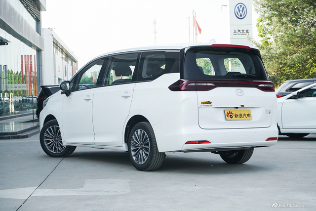 2019款传祺GM61.5T自动尊享版6座270T