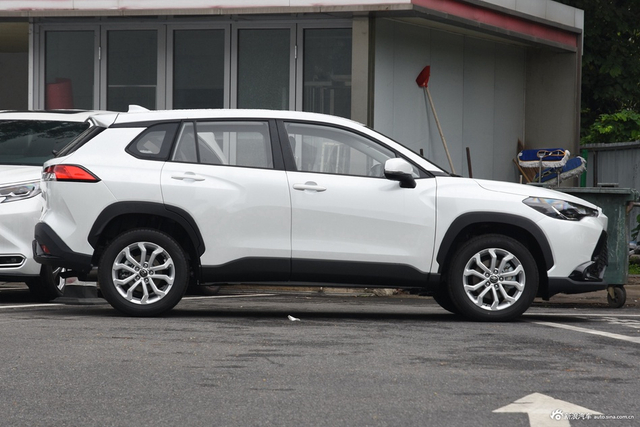 2025款锋兰达 2.0L CVT精英版PLUS