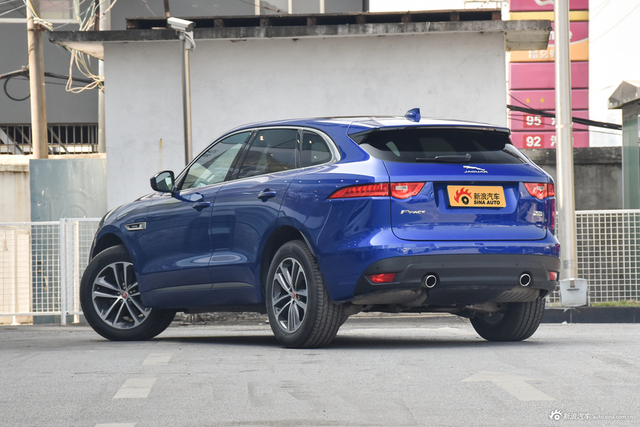 2018款捷豹F-PACE改款2.0T自动四驱R-SPORT运动版 