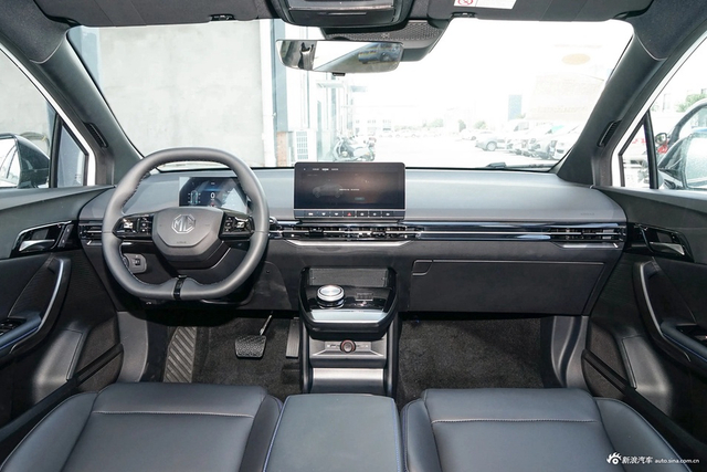 2023款MG4 EV 425km 行政版