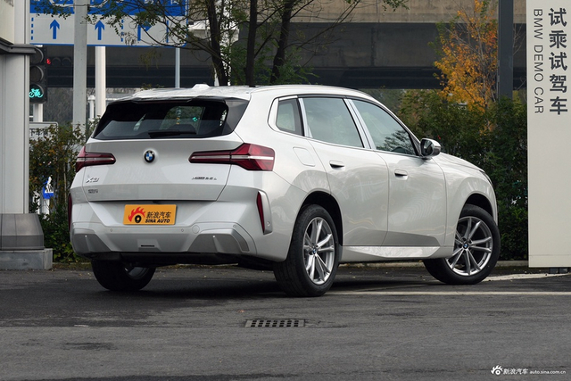 2025款宝马X3 改款 xDrive25L 豪华套装