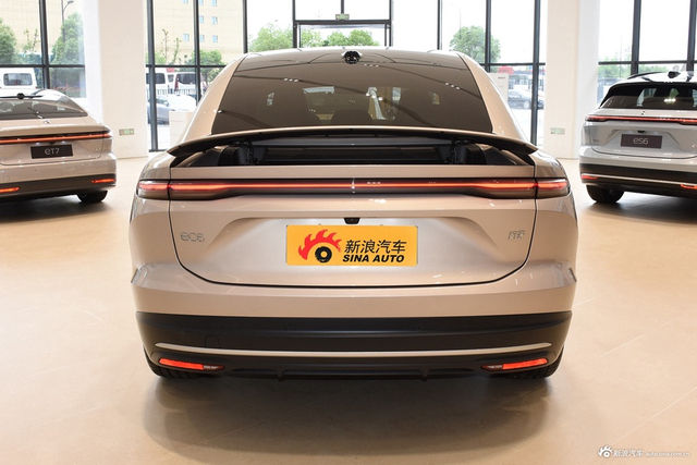 2024款蔚来EC6 75kWh