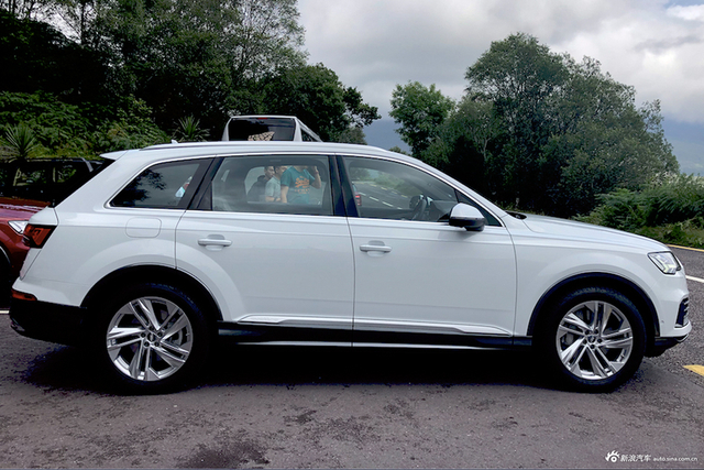 豪华与运动平衡之道，改款似换代，Audi Q7
