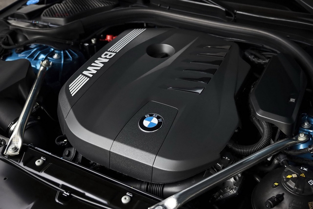 2025款宝马5系 540i xDrive Legacy Edition 海外版