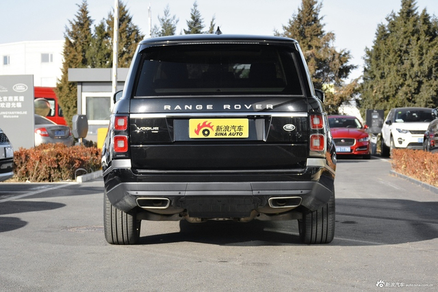 2020款揽胜3.0自动L6传世加长版