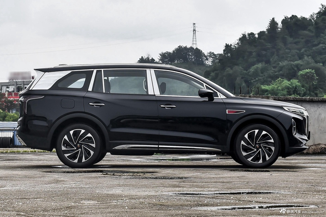 2024款红旗HS7 PHEV 2.0T四驱旗畅版 6座