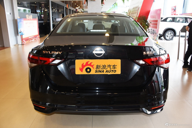 2023款轩逸 1.6L CVT黑金版