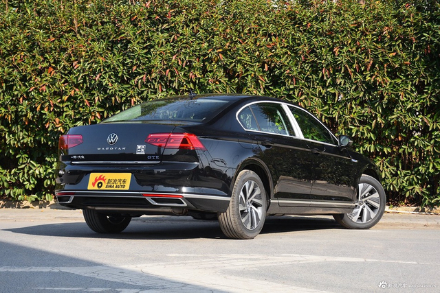 2022款迈腾GTE 豪华型