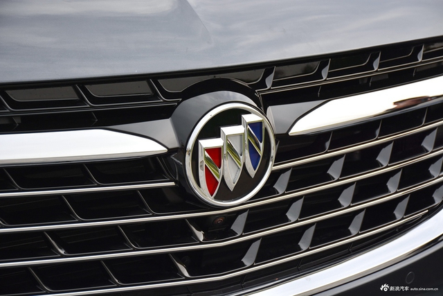 大尺寸美系SUV配置齐全，实拍2020款别克昂科旗