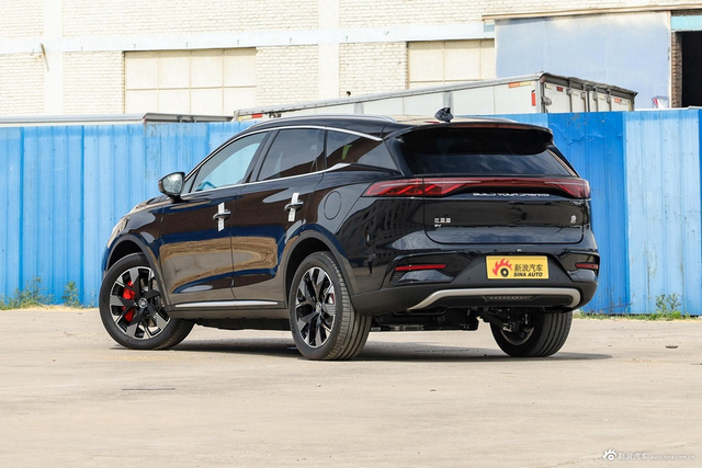 2024款比亚迪唐EV 荣耀版 730KM 尊享型