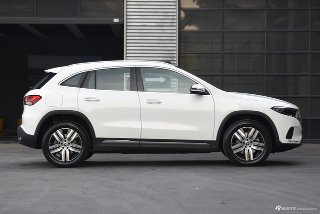 2024款奔驰EQA 260