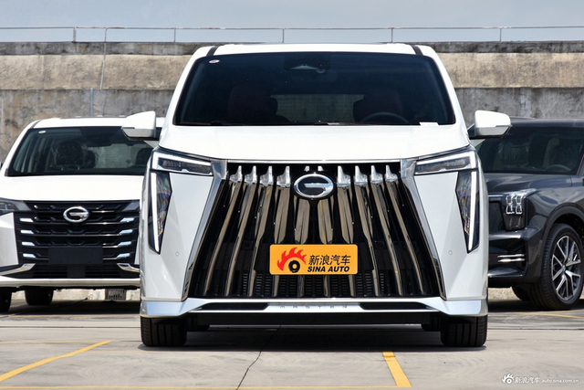 2024款传祺M8 宗师系列 400T 科技关爱版