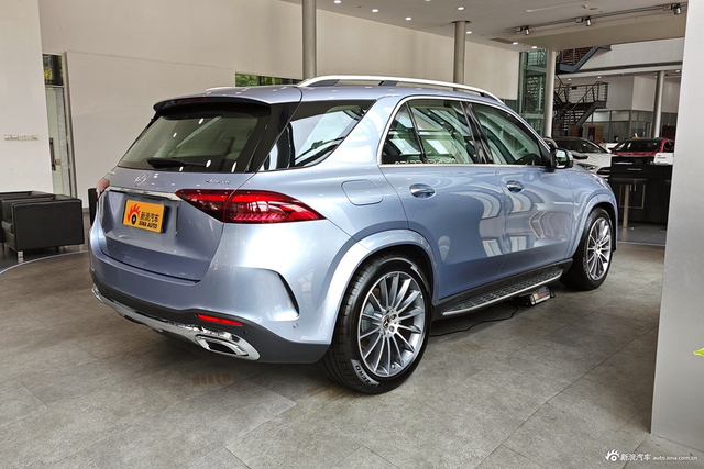 2025款奔驰GLE级 改款 GLE 450 4MATIC 豪华型