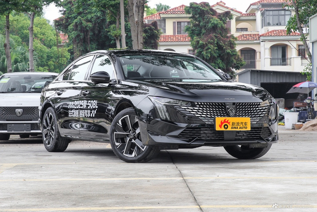 2025款标致508L 400THP 驭控旗舰版