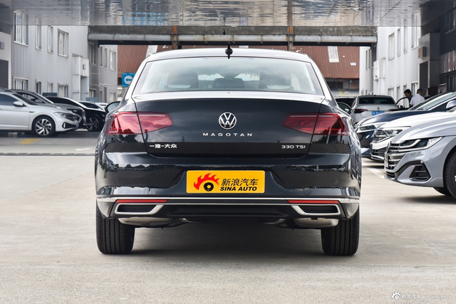 2025款迈腾 改款三 众享款 330TSI DSG豪华型