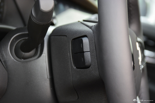 大尺寸美系SUV配置齐全，实拍2020款别克昂科旗