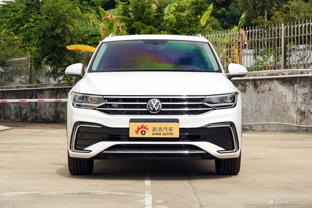 2024款途观L 出众款 330TSI 自动两驱R-Line龙耀版