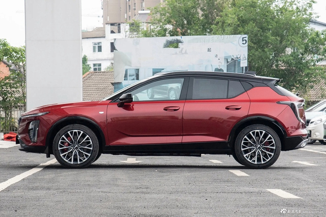 2023款GT4 28T 铂金型