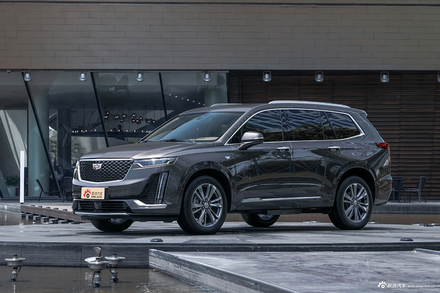 高清实拍凯迪拉克XT6风尚版