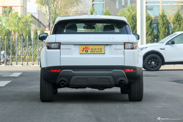 2018款揽胜极光2.0T自动智耀版240PS