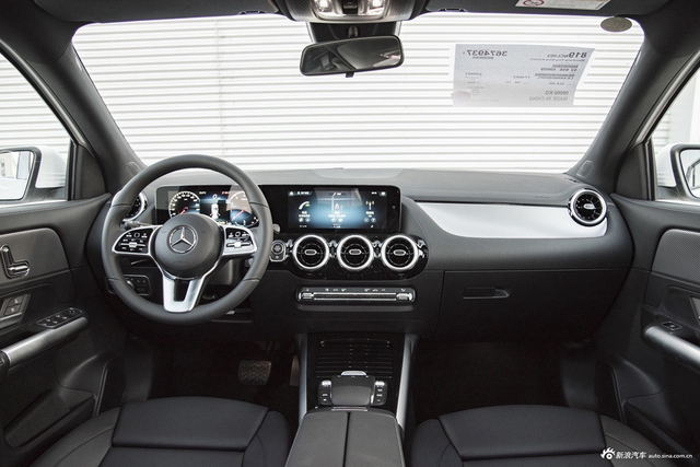 2023款奔驰GLA级 200