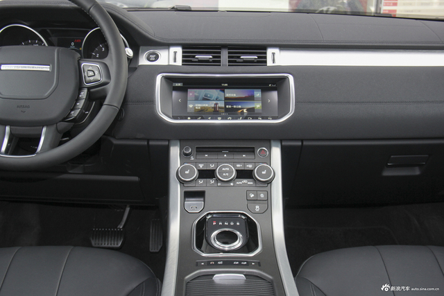 2018款揽胜极光2.0T自动智耀版240PS