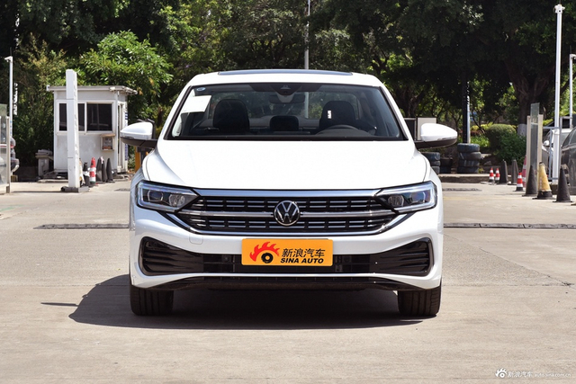 2025款速腾 改款 300TSI DSG卓越版