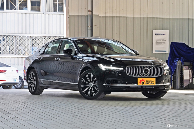 2022款沃尔沃S90混动 改款 T8 E驱混动 智逸豪华版