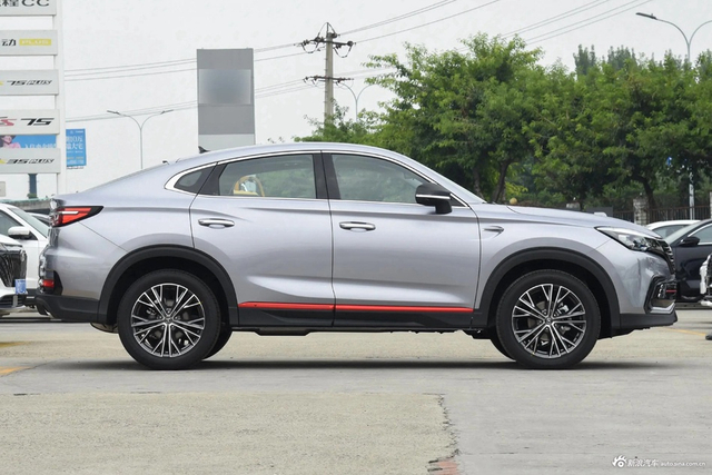 2023款长安CS85 COUPE 1.5T DCT豪华型