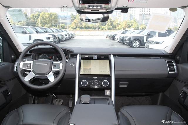 2024款路虎发现 300PS S