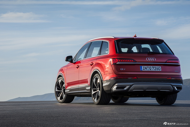 在海外遇到你，内外改变很有料，Audi Q7