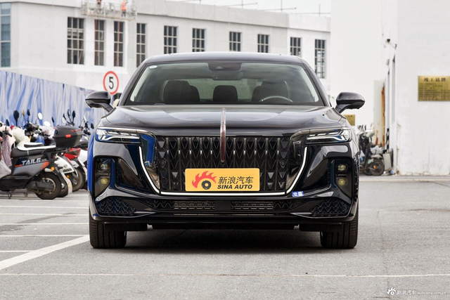 2024款红旗H9 2.0T 旗畅 私享风尚版