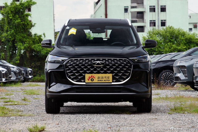 2025款瑞虎8 PLUS 1.6T 乘风版 5座