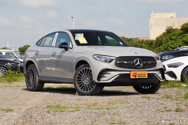 2025款奔驰GLC轿跑 GLC 300 4MATIC轿跑SUV