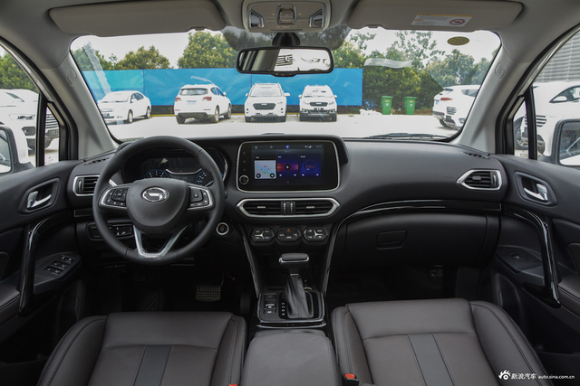 2018款传祺GS4 1.5T自动两驱智尊版235T