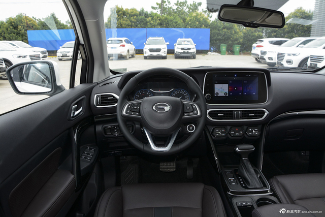 2018款传祺GS4 1.5T自动两驱智尊版235T