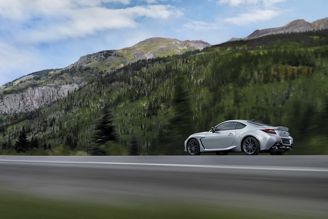 2025款BRZ STI Sport 手动版EyeSight