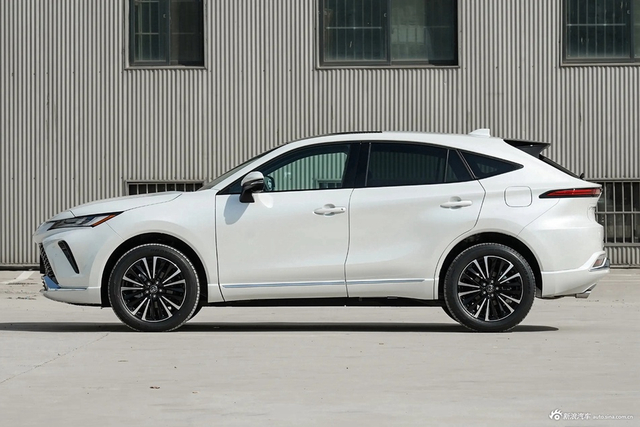 2023款威飒 2.0L CVT两驱科技版