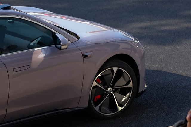 2025款蔚来ET5 100kWh 官图