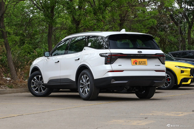 2023款锐界L 2.0T EcoBoost E-混动两驱七座豪华型