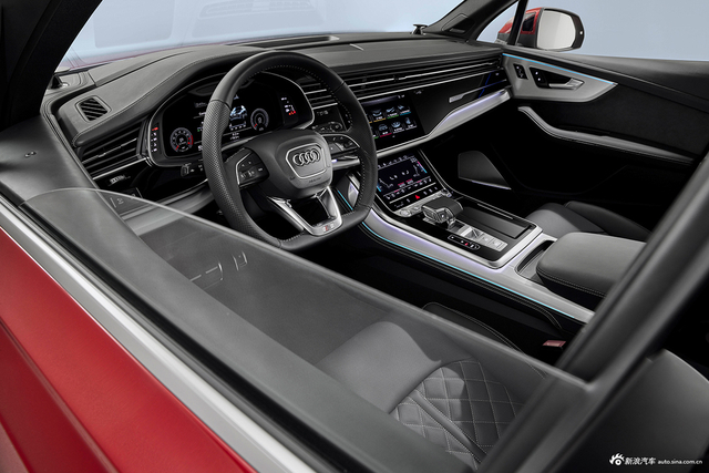 在海外遇到你，内外改变很有料，Audi Q7