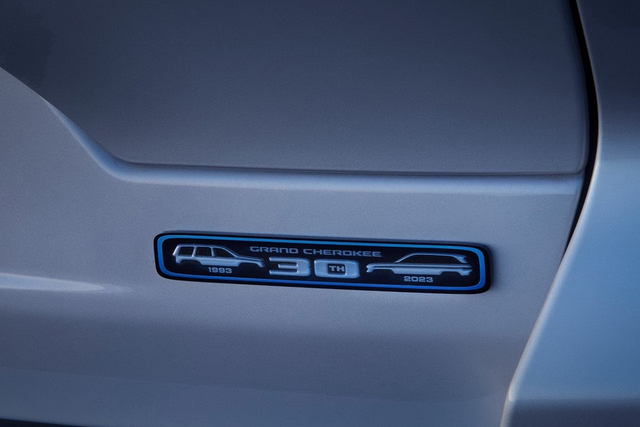 2023款大切诺基4xe 30th Anniversary 官图